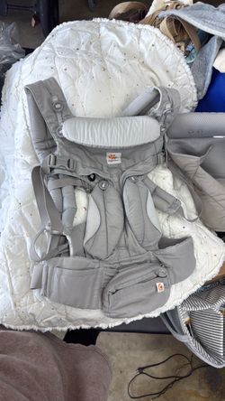 🚨Ergo Omni 360 Baby Carrier