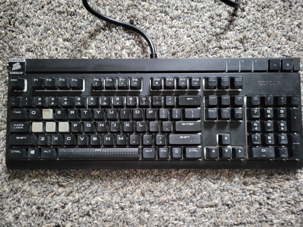 Keyboard Corsair Strafe Rgb Mechanical