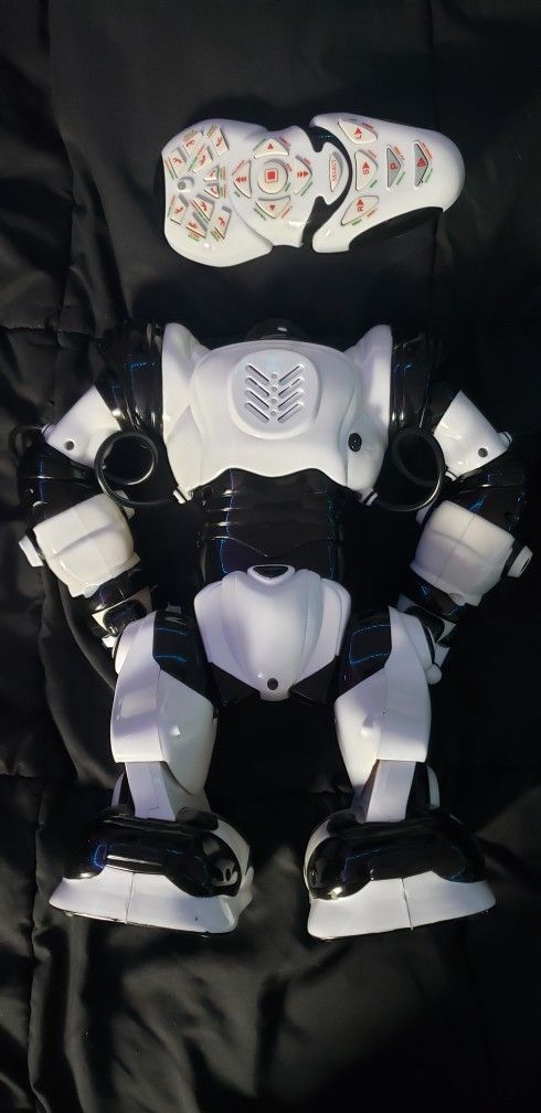 Wowwee Robotic Robosapien Toys