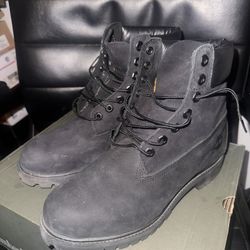 Black Timberlands Size 9.5