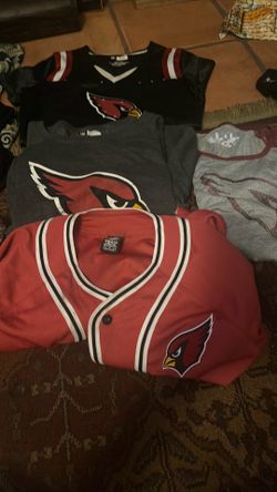 Women’s Cardinal tops