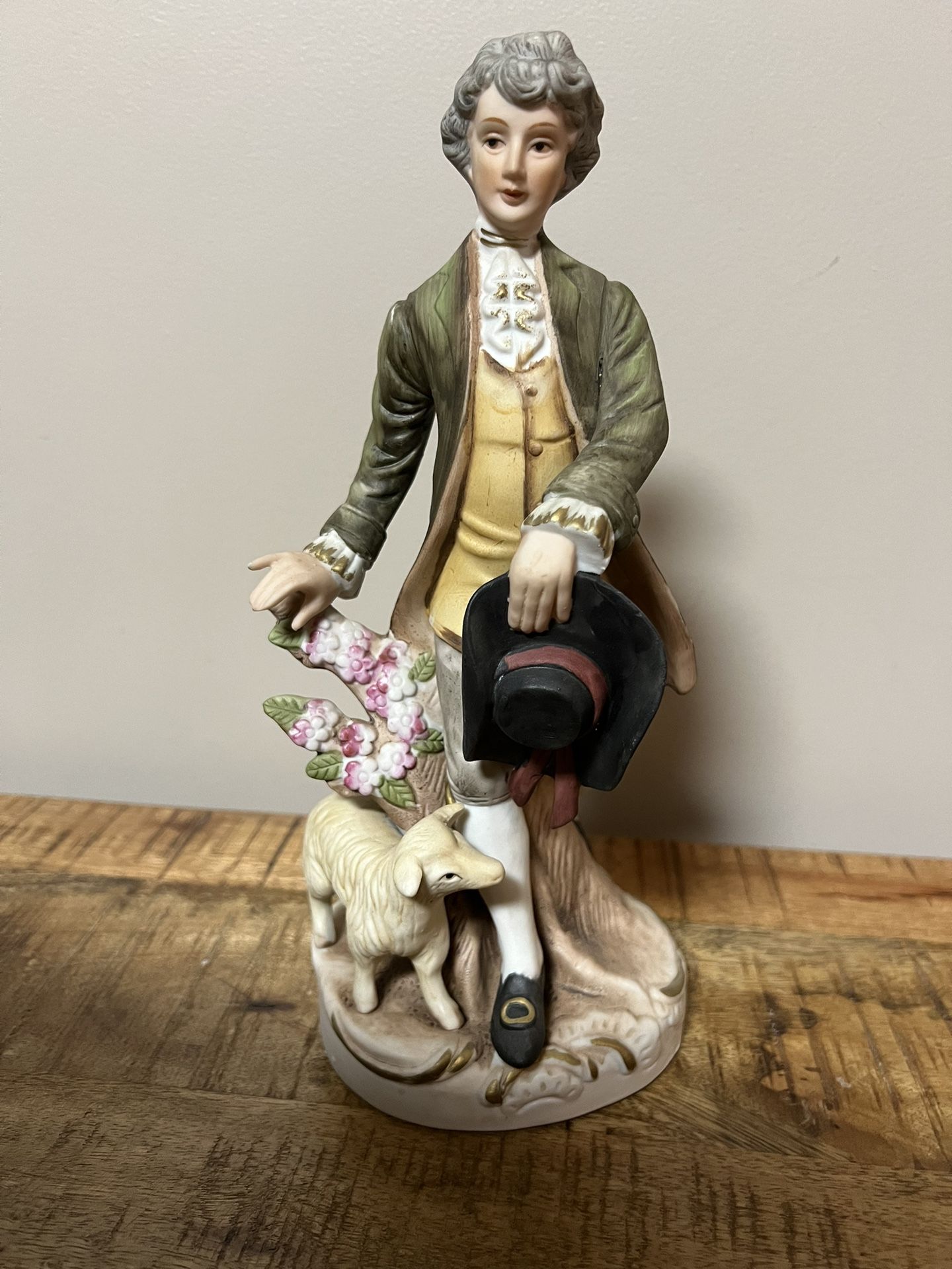 Arnhart Royal Crown Victorian Art Statue Figurine Man Lamb Sheep