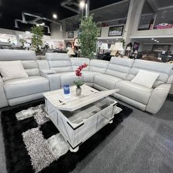 Power Recliner Sectional With Adjustable Headrest 🎈🎈🎈