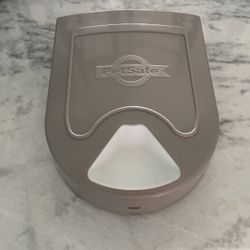 Cat Or Small dog (pet) Feeder