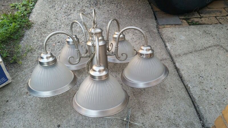 Chandelier with 5 lights