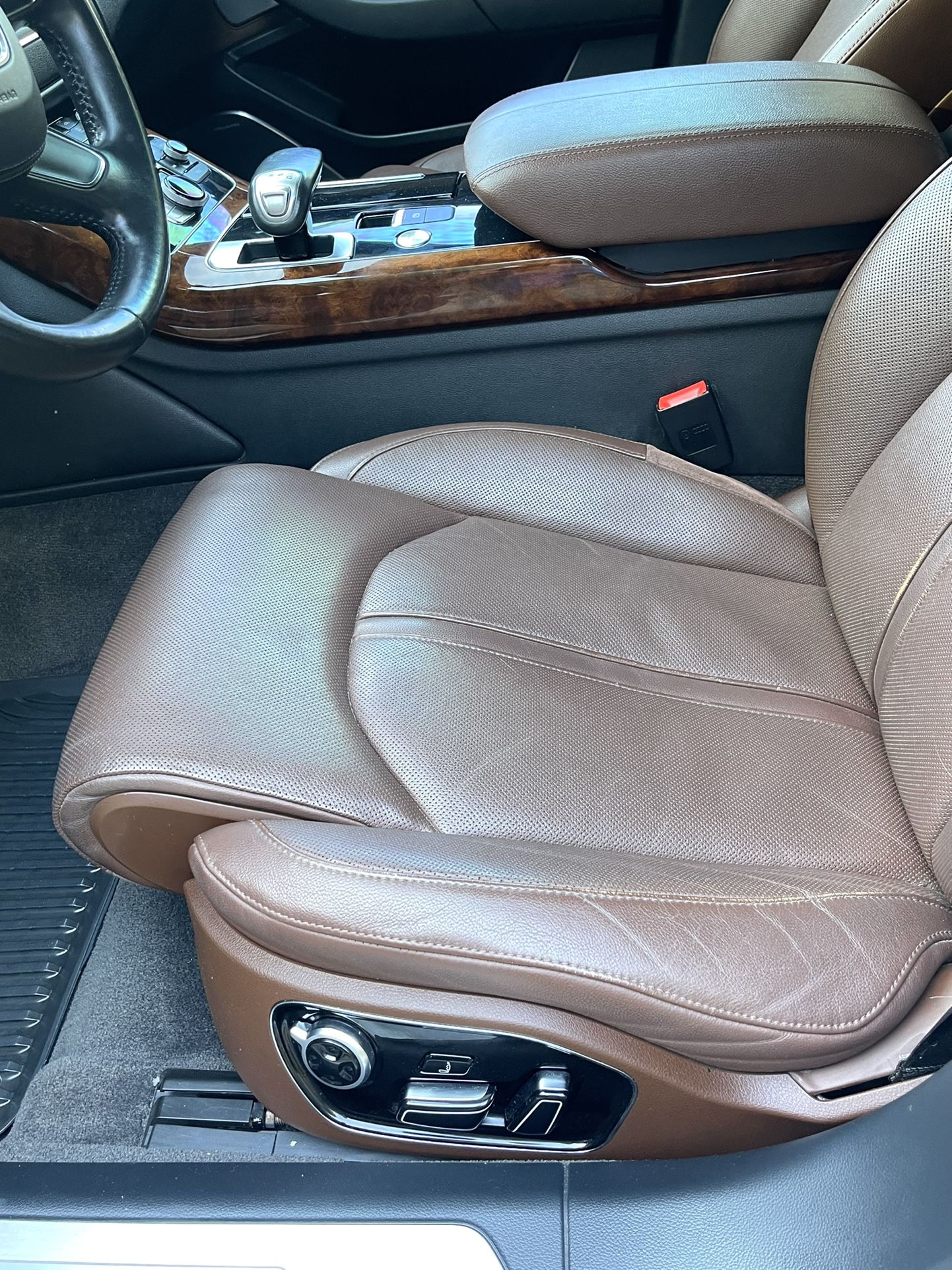 2011 Audi A8