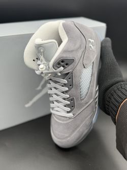 JORDAN RETRO 5 - WOLF GREY - SIZE 7y