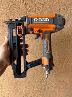 Ridgid 16 Gauge Finish nailer