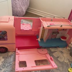 Barbie Dreamhouse With All The Accessories