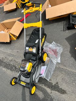 Mower self propelled 60v only ( tool only )