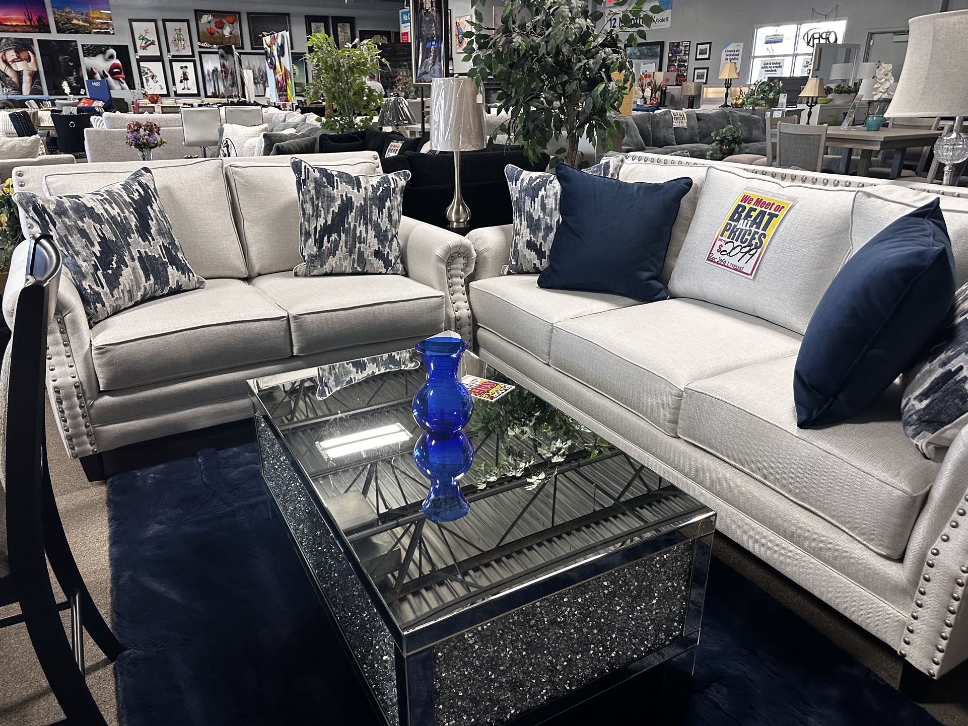 Lovely Sofa Loveseat! $1,999! Easy Financing! ☎️✅🚨