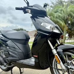 2009 Aprilia Sportcity 125 Scooter