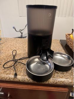 Cat Auto Feeder