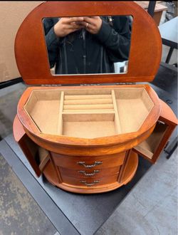 Vintage Wooden Jewelry Box / Organizer