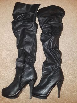 Black heels minor wear