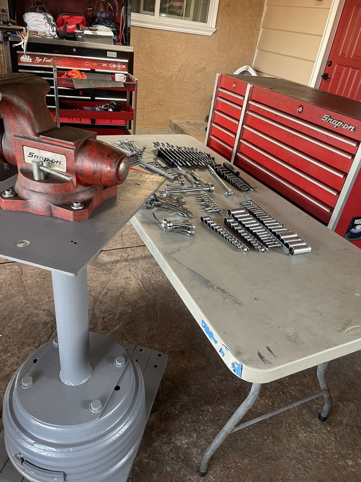 SNAP ON TOOL BOX / TOOLS