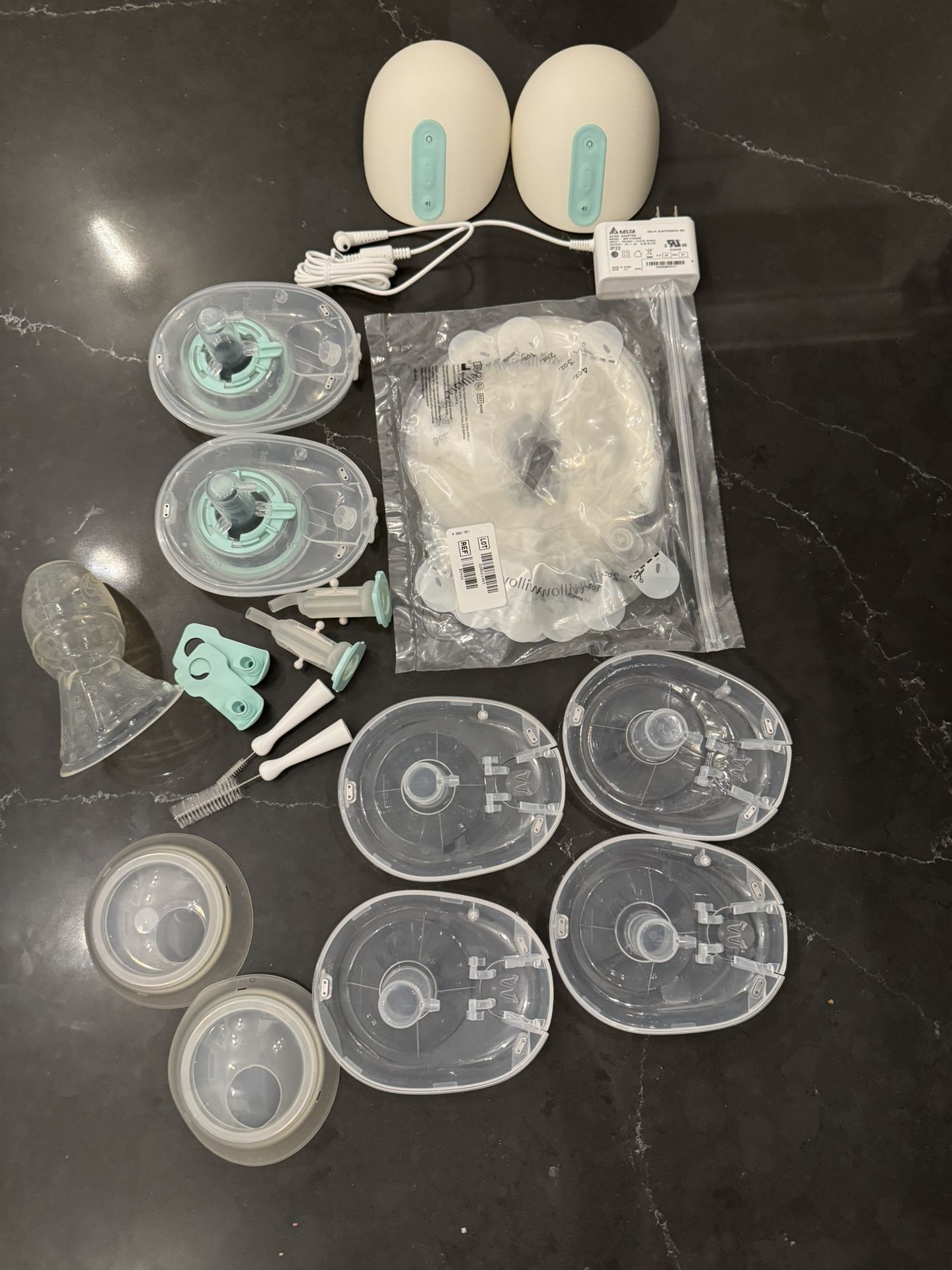 Willow Gen 3.0 Breast Pump + Extras