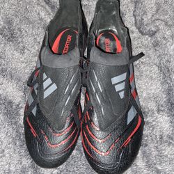 Predators With Tongue 