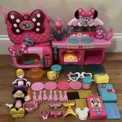 Minnie Mouse Lights Up Talks Makes Noise Toys 