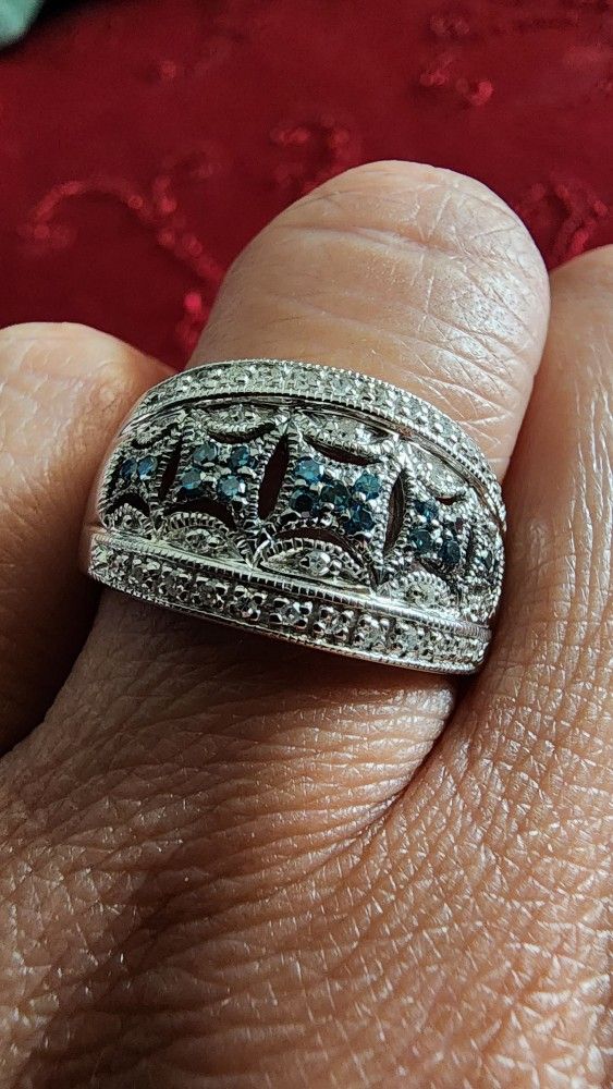 Real White And Blue Diamonds Ring