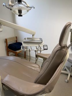 Dental chair