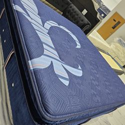 King Sizes Mattress Set 