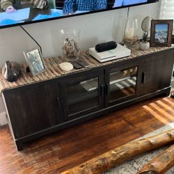 Tv Stand/Console
