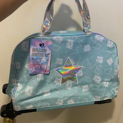 Rolling Duffle Bag 18” Brand New Size : 18”