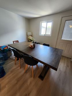 Dining room table