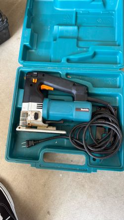 Makita jigsaw and case (corded)