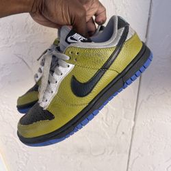 Nike Dunk ID Boys 4Y Used No Boxes 