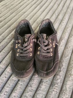 Bob's Women's Size 7 Sneakers 