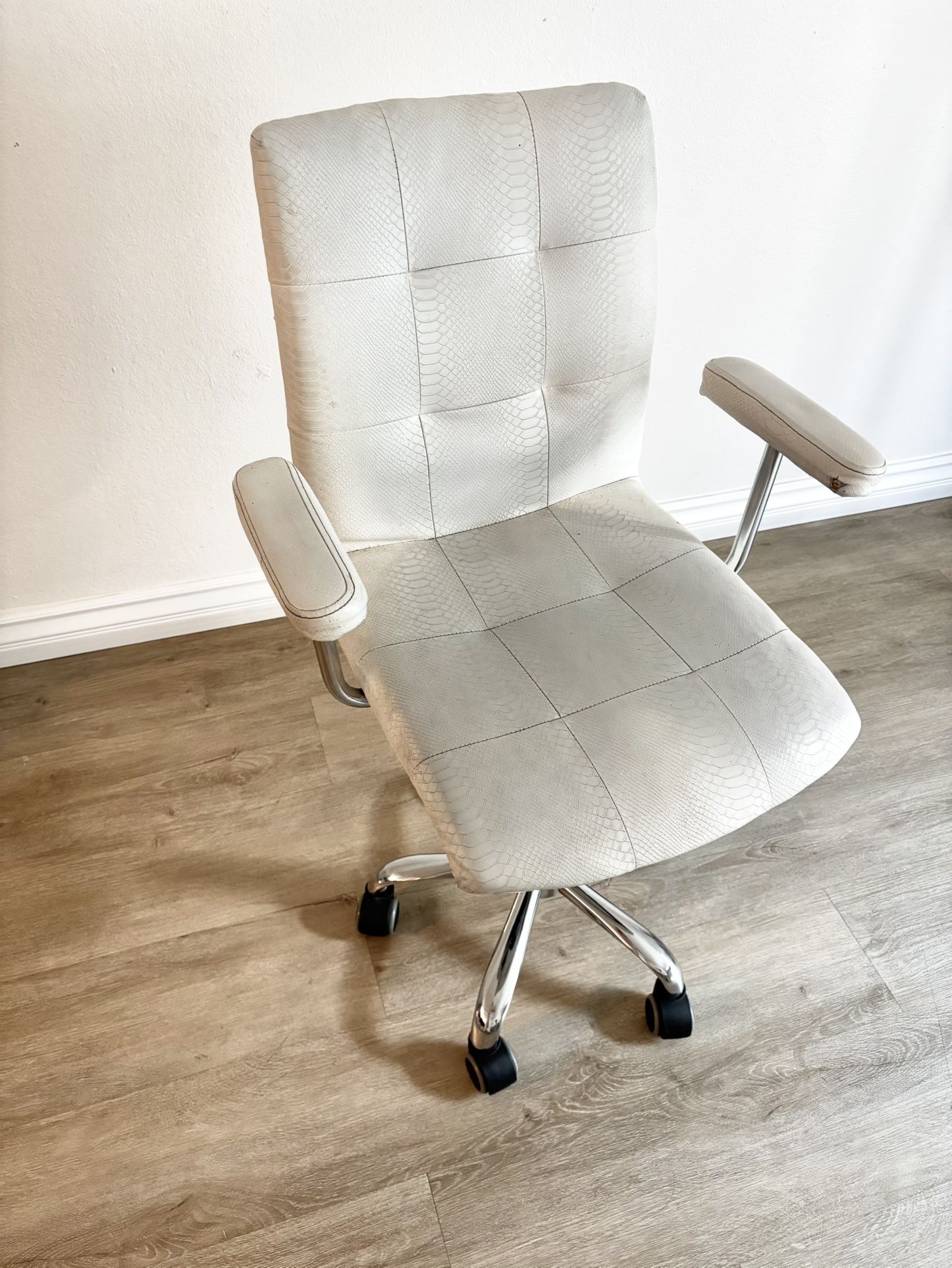White Desk / Vanity Chair