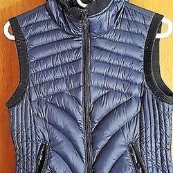 Bernardo Hooded Down Filled Vest - Small