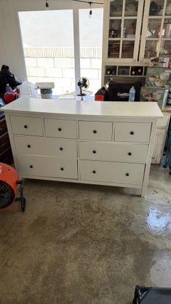 Free dresser pick up ASAP