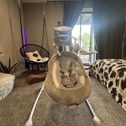 Baby swing