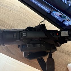 Panasonic 3CCD Camera Dvx100B