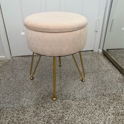 Storage Ottoman/ Footrest