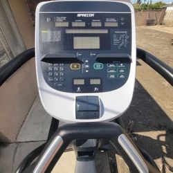 Precor efx 833