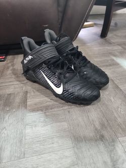 Nike Alpha Cleats Size 9