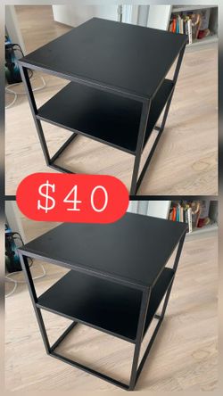 2 black nightstands