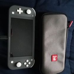 Like New Gray Nintendo DS Lite