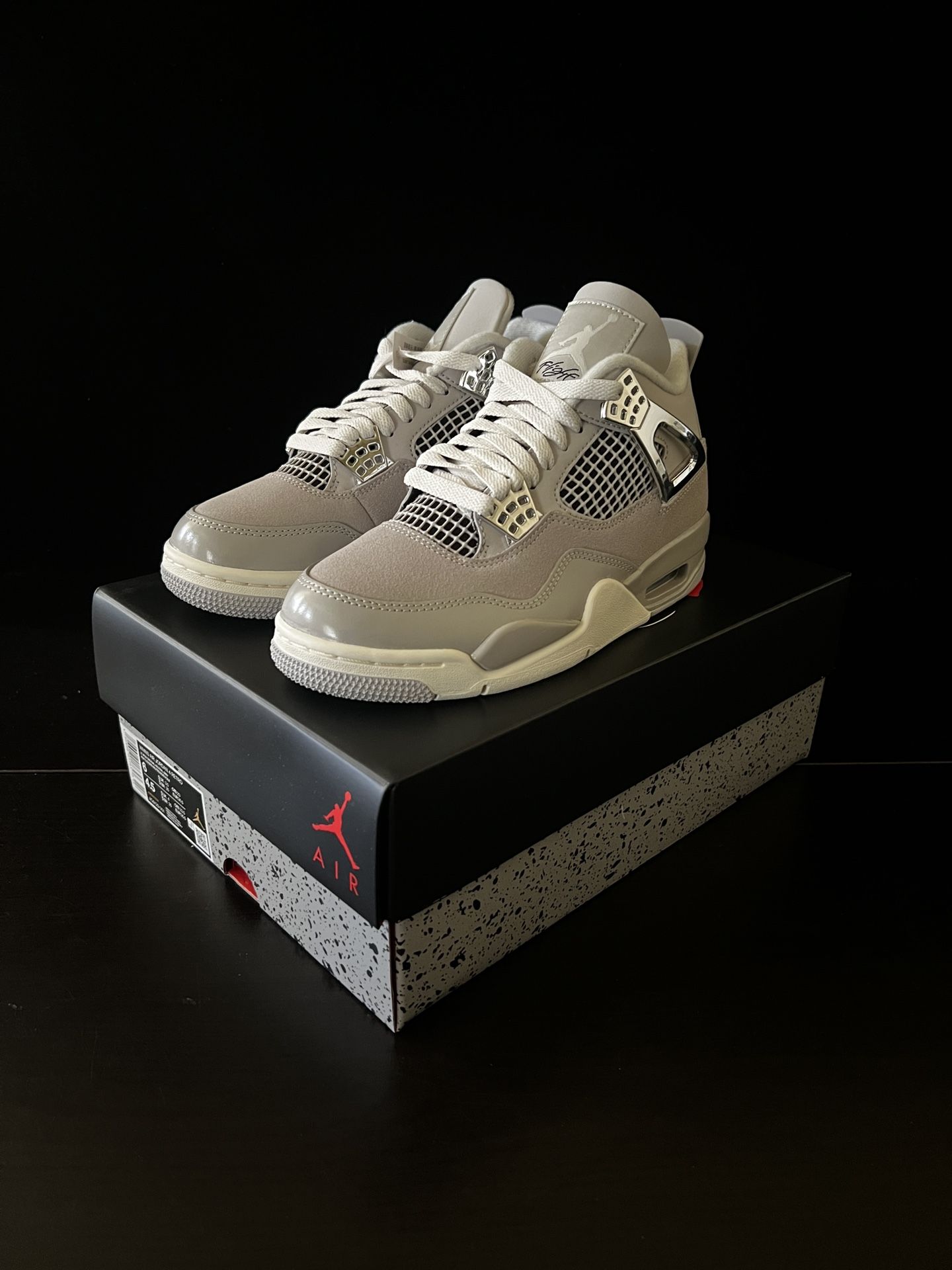 NIKE JORDAN 4 FROZEN MOMENTS / SIZE 6 & 7 WOMEN / BRAND NEW / NWT / DEADSTOCK
