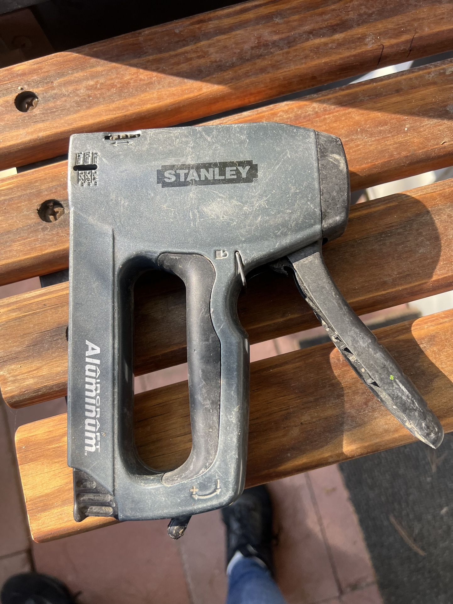 Stanley Staple Gun
