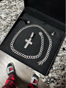 Cuban chain 18in 9mm (read description )