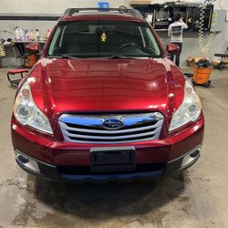 SUBARU OUTBACK 2012 😍🔴