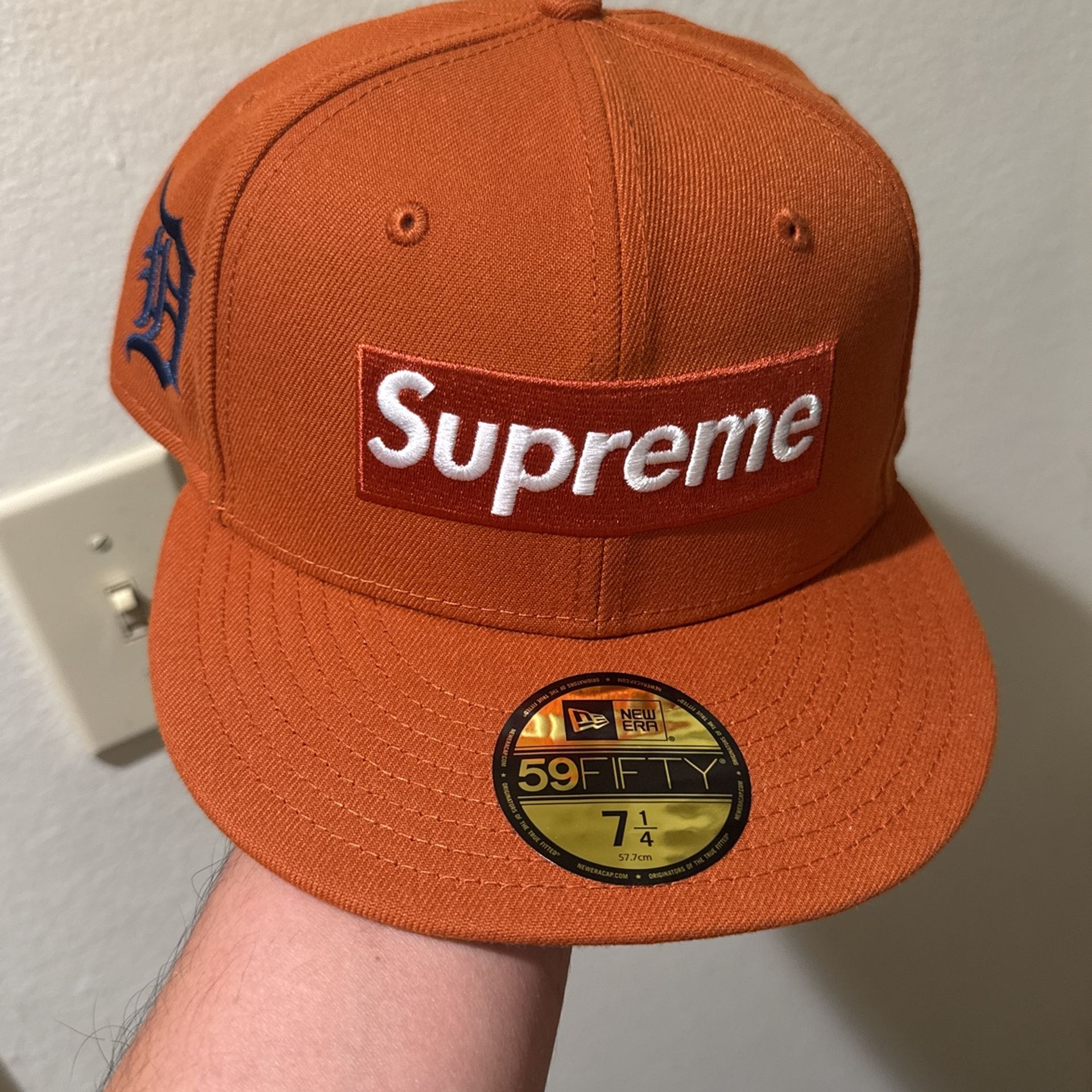 Supreme MLB Teams Box Logo New Era 7 1/4 Supreme MLB Teams Box