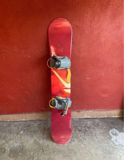 163 Salomon Snowboard - Make An Offer!