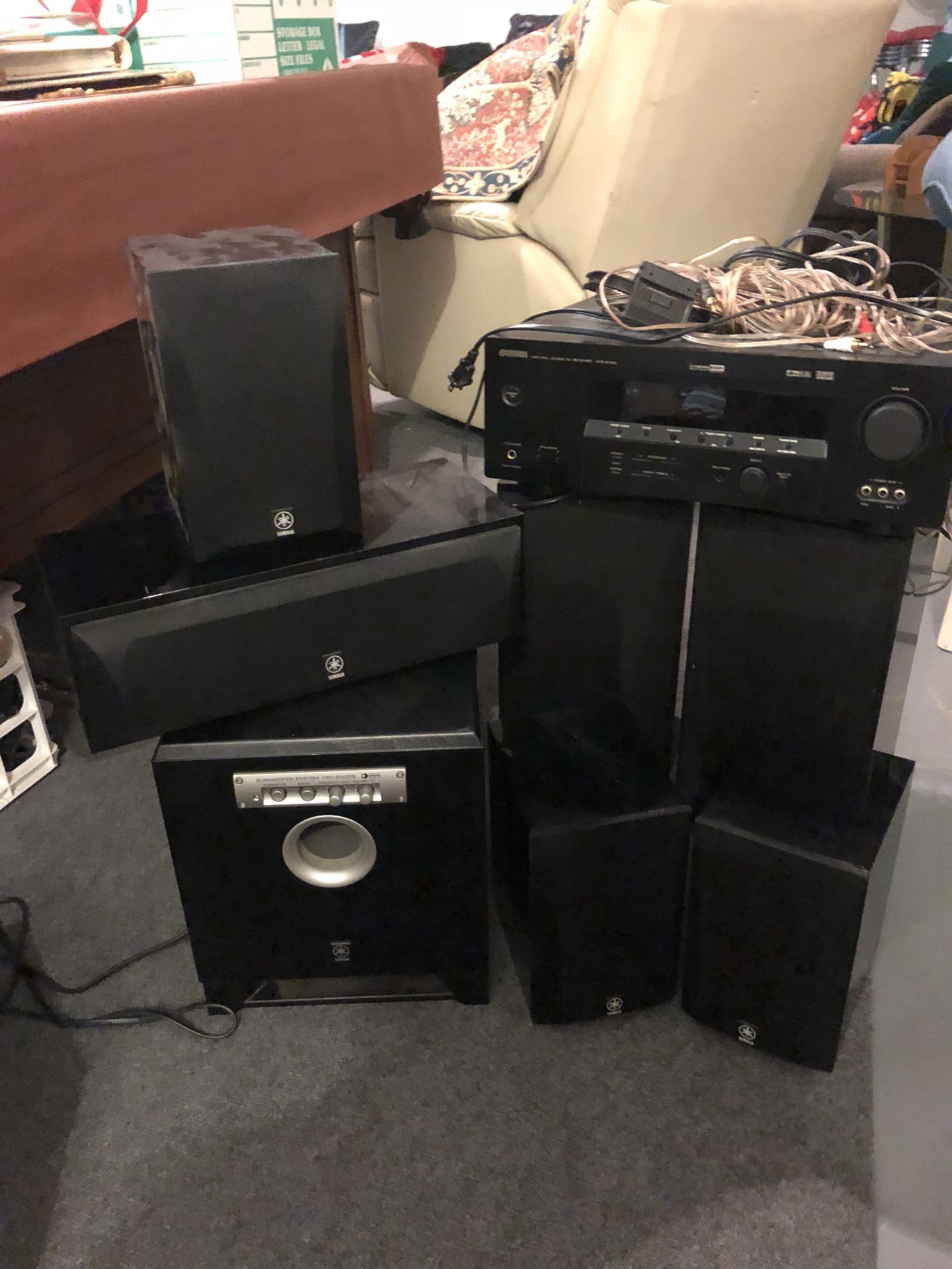Yamaha HTR-5740 6.1 Channel Digital Home Theater System plus Subwoofer