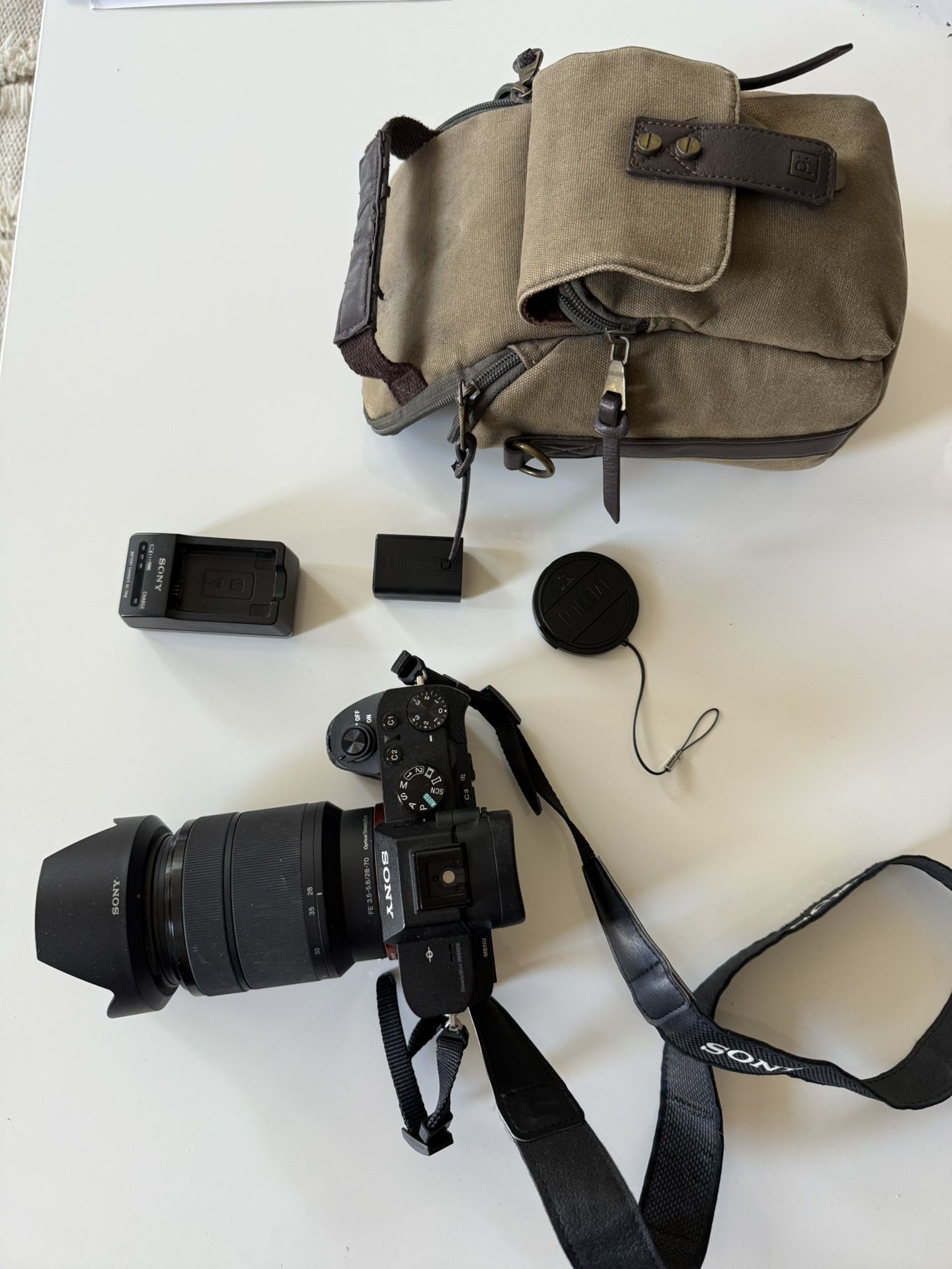 Sony Alpha α7 II Mirrorless Camera with 28 70mm Zoom Lens And All The Accessories